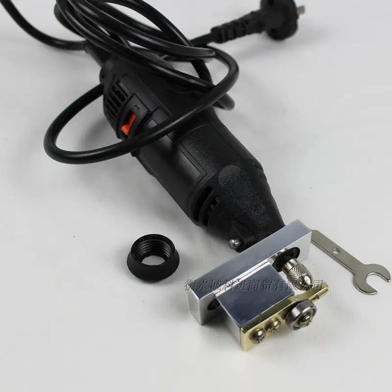 Инструменты для изготовления скрипки большой электрический линейный нож черно