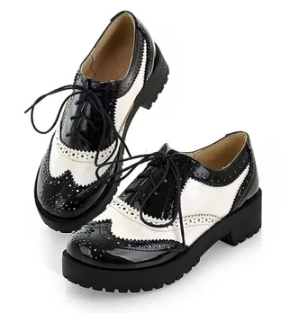 Милые новые модные туфли из лакированной кожи черные белые цвета кружевные