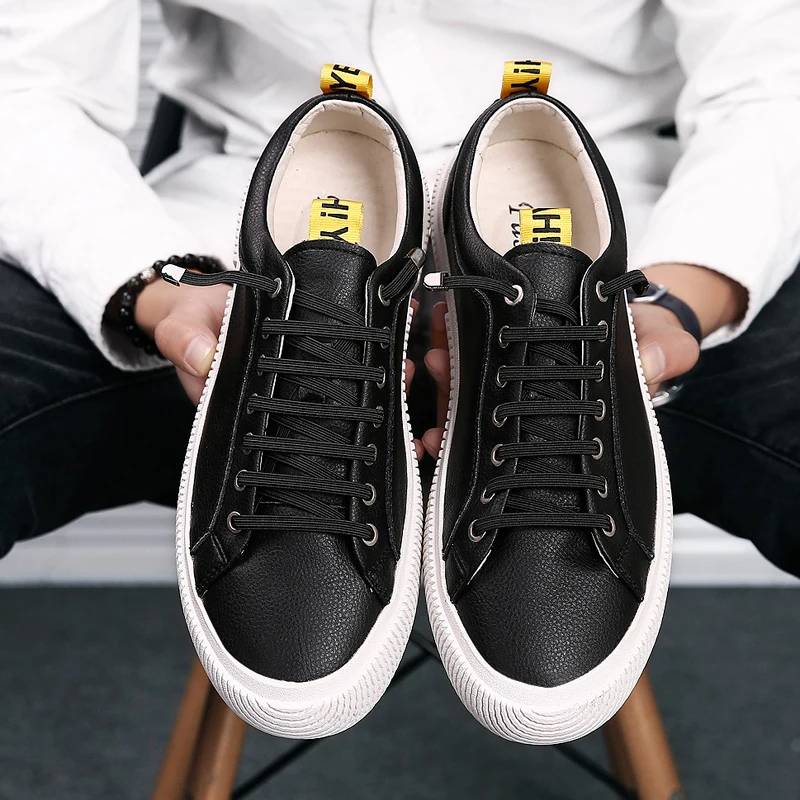 

New Arrival Sneakers Men Casual Shoes Lace-Up Breathable Soft Moccasins Black&White Fashion Trainers Shoes Men Skate Board Shoes