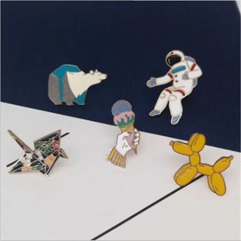 WKOUD Cartoon Enamel Paper crane Polar bear Astronaut Ice cream Pins Button Animal Brooch Bag Coat Accessories Pin Badge Gift | Украшения и