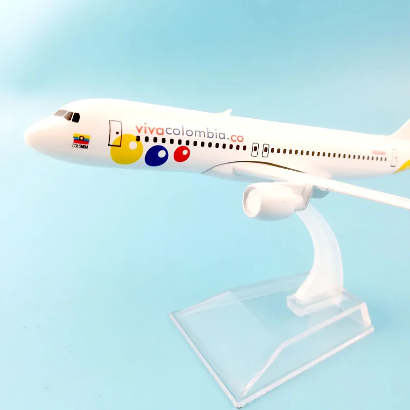 Модель пассажирского самолета VIVA COLOMBIA A320 модель 16 см из сплава рождественские
