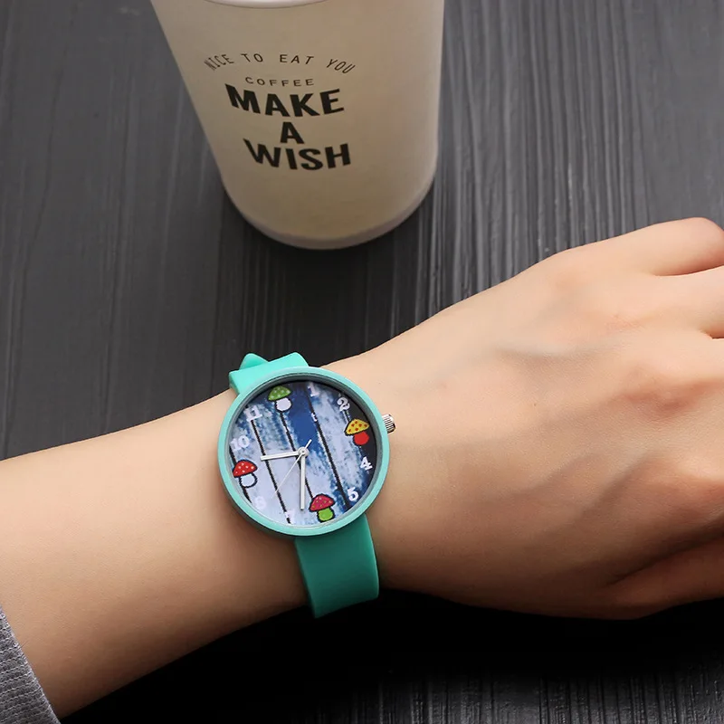 2018 Горячая Распродажа модные кварцевые часы с милыми мультяшными рисунками для мальчиков и девочек детские