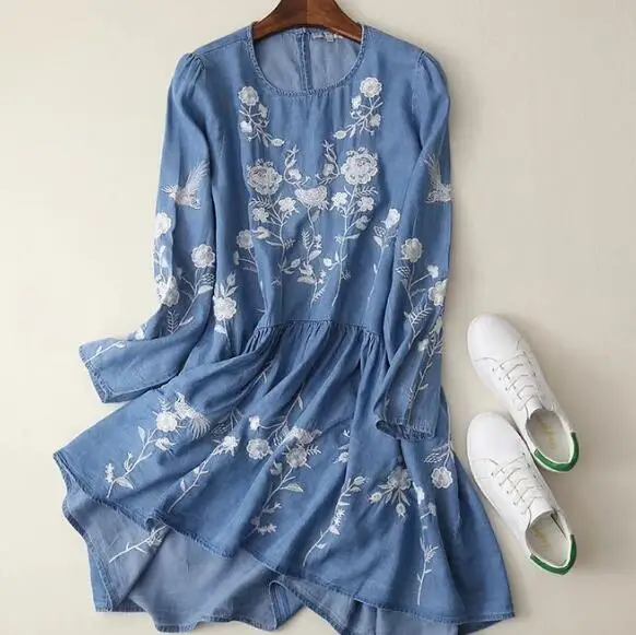 2017 в начале осени старинные литературные цветочной вышивкой длинные рукава