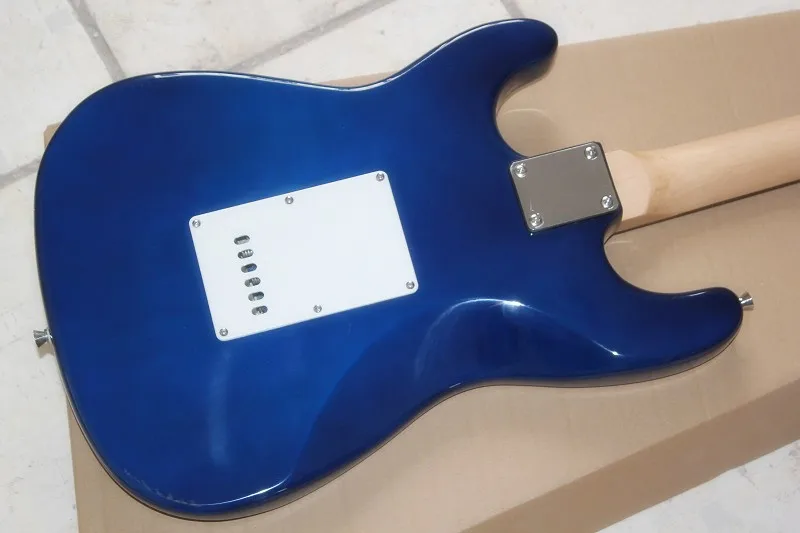 ST special electric guitar day black and blue color optional. | Спорт и развлечения