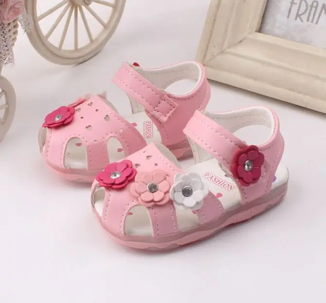 Детские сандалии на плоской подошве с цветком светильник для девочек|sandals shoes women