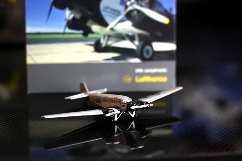 Новинка специальная модель Lufthansa из литого металла под давлением 1/250 Вторая