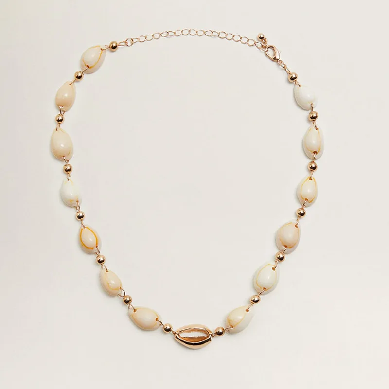 

Natural shell necklace and charms ladies fashion beach Bohemian shell necklace jewelry best Can be customized wholesale