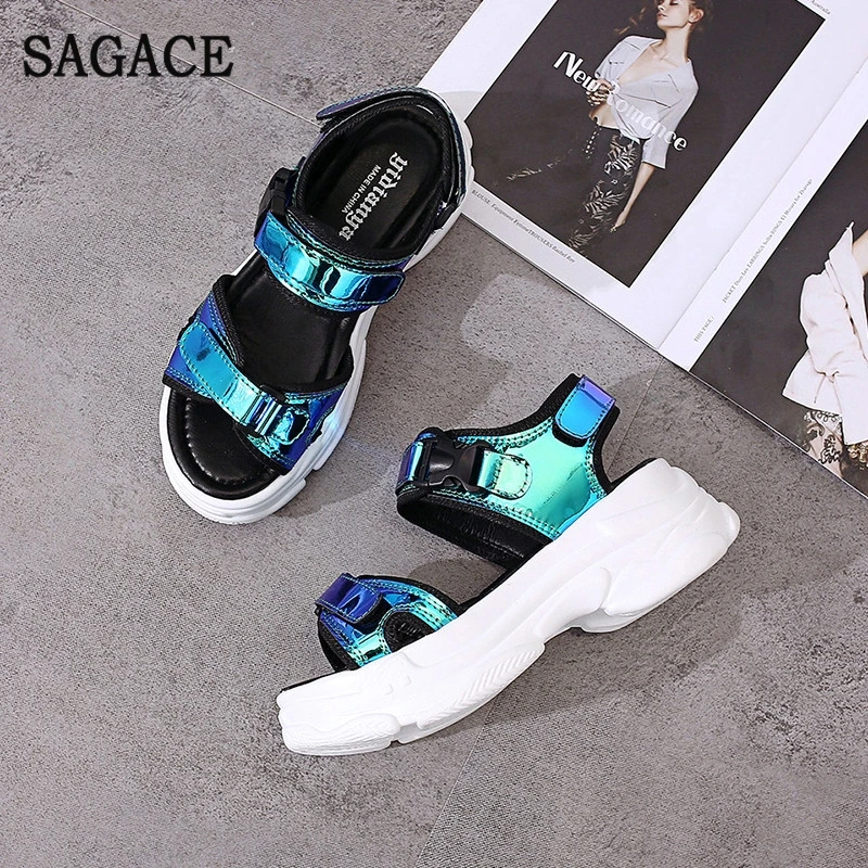 Новинка женские спортивные босоножки SAGACE на танкетке с открытым носком