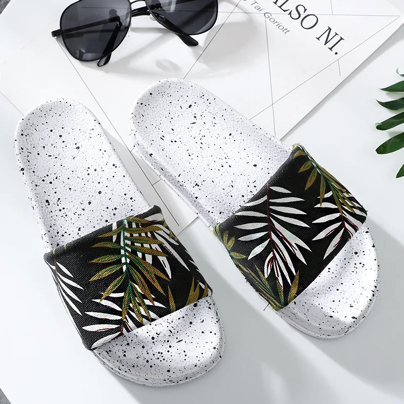 2018 summer new leaves slippers outdoor pvc anti-slip soft bottom word female. | Обувь