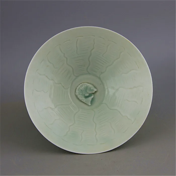 

Rare Song Dynasty(961--1275)HuTian Kiln porcelain bowl,carved fish,best collection & adornment, Free shipping