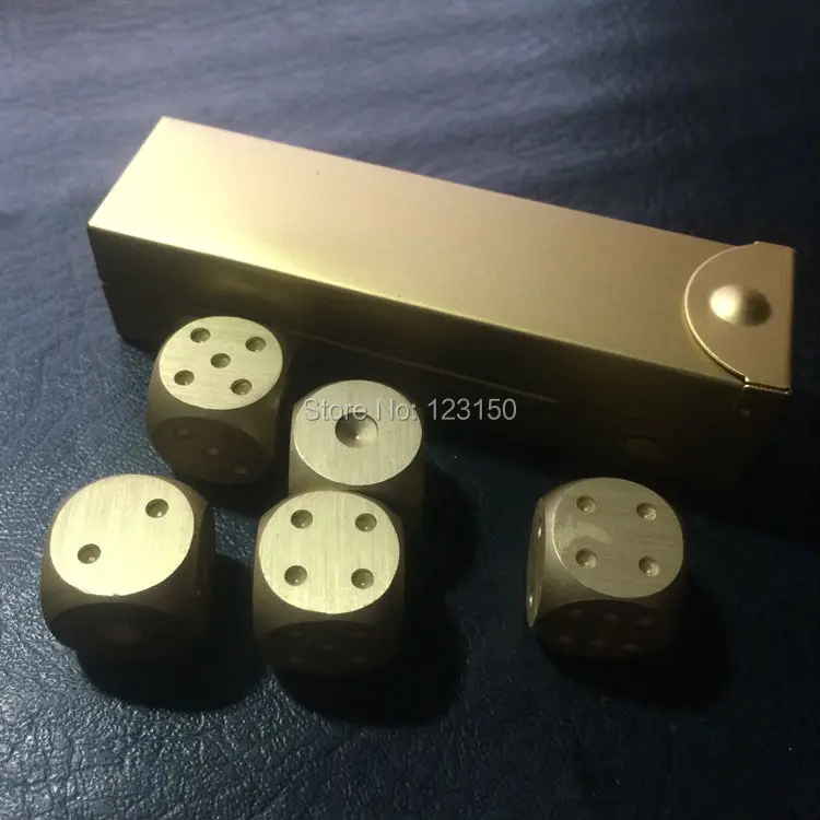 

DC-172 Gift dice set in long gift box with 5 aluminum dices in golden color
