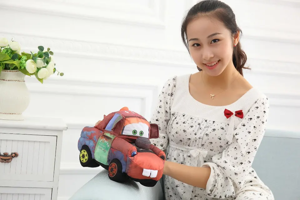 Бесплатная доставка новые автомобили Pixar 2 игрушечный автомобиль с музыкой