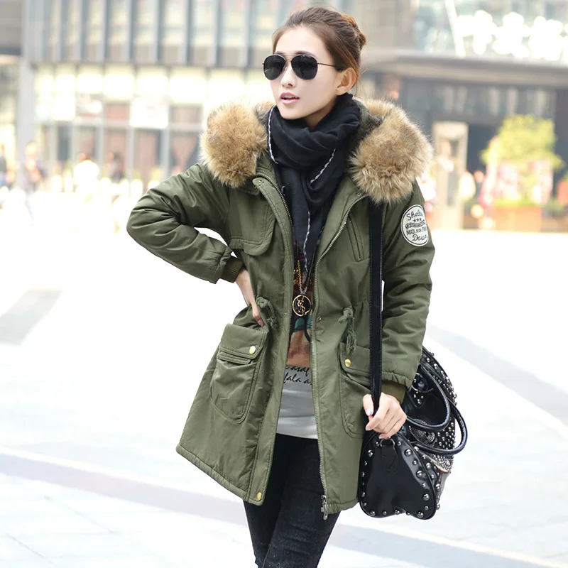 

2018 new winter jacket green cotton frock size fur collar long coat women plus velvet jackets thick jacket.