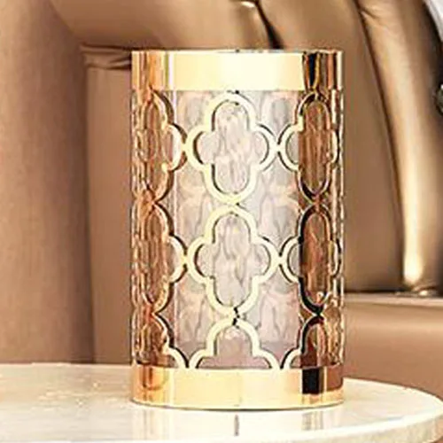 21CM Floor Vases S Настольные вазы в европейском стиле, ваза для цветов, геометрическая форма, металлический золотой полый держатель для цветов клевера для дома/свадебного украшения, подарки G068 - Цвет: 21CM Floor Vases S