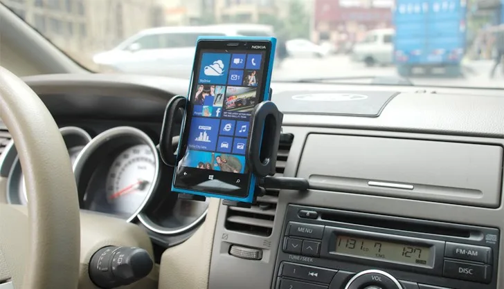 Универсальный автомобильный держатель на вентиляционное отверстие для Nokia Lumia