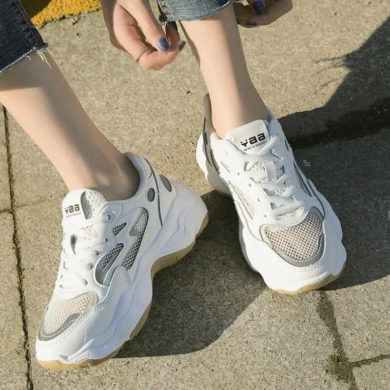 Женские кроссовки из дышащего сетчатого материала модные повседневные на