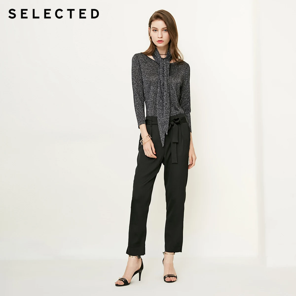 Серебряные женские повседневные трикотажные с круглым вырезом | 418324504 - купить по