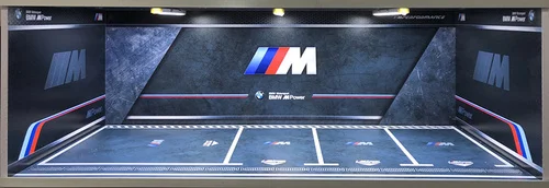 1:18 имитационная модель автомобиля из сплава, модель подземного гаража, автостоянка, модель сцены, игрушка, Пылезащитная витрина - Цвет: BMW-3 one