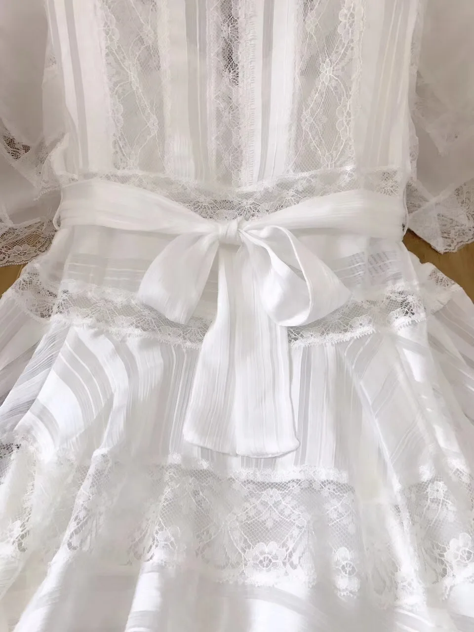 Высокое качество Haute Couture Австралии дизайнерское платье с круглым вырезом в
