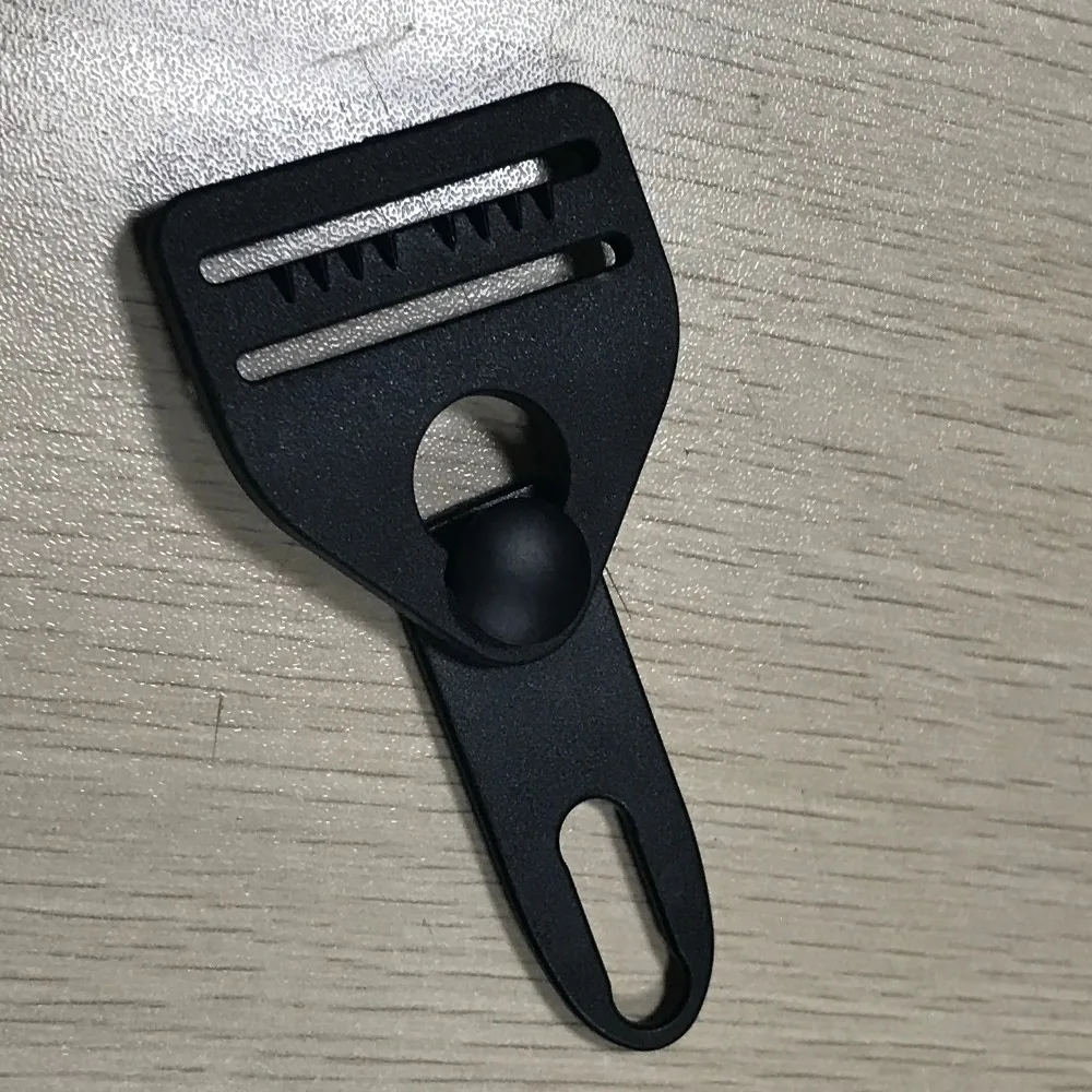 Пластиковый держатель для переноски с пряжкой и крючком возможностью поворота