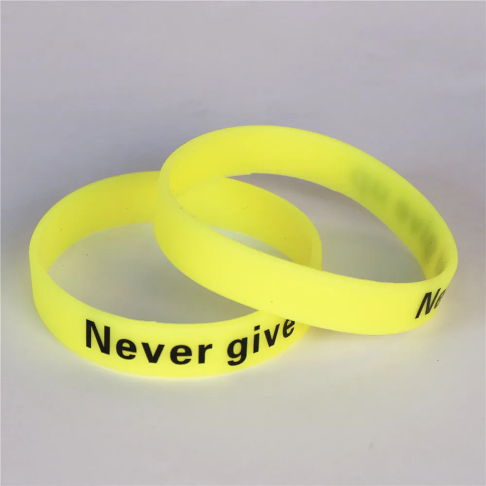 

1PC Yellow Glow in Dark Hologram Sports Never Give Up Bracelets& Bangles Luminous Silicone Wristbands Cuff Gifts for Adult SH095