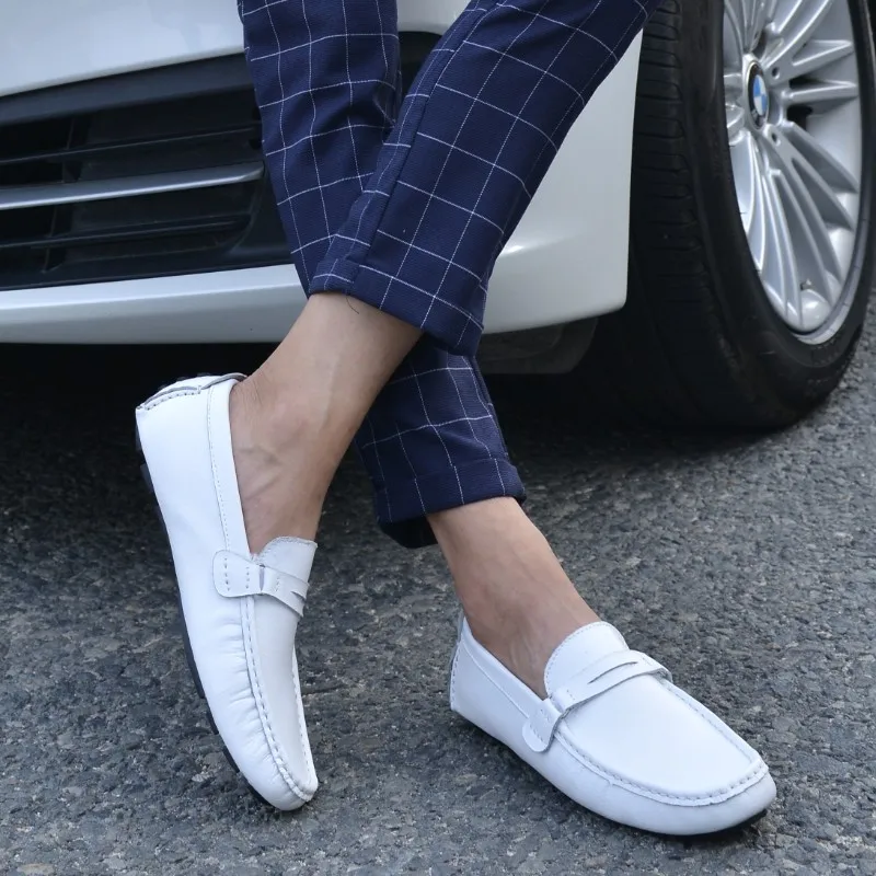 

2018 New Autumn Leather Peas Shoes Men's Leather Driving Large Size Casual Mens Lazy Shoe Youth Male Flats Slip On