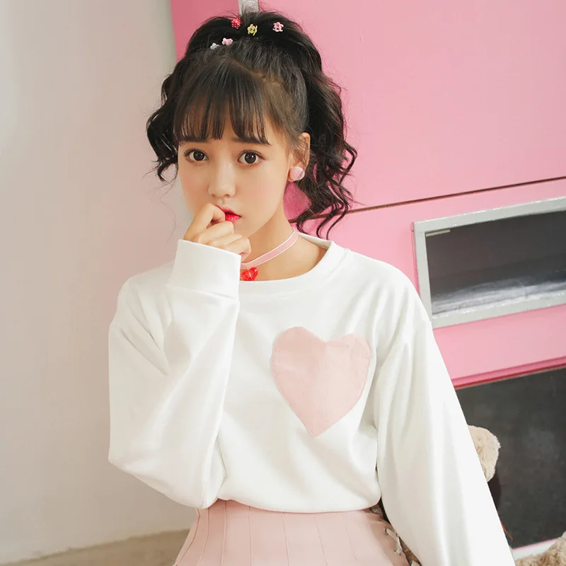 

New Women Sweatshirts Korean Institute Wind Cute Heart-shaped Pocket Long Sleeve Hoodies Sweet Woman Autumn Pullovers