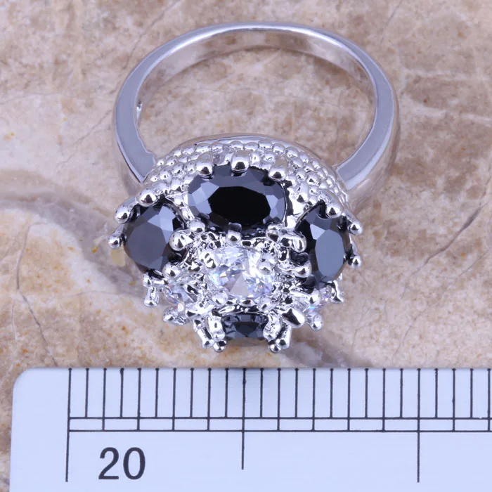 Очаровательное женское Ювелирное кольцо с черным кубическим цирконием и белым