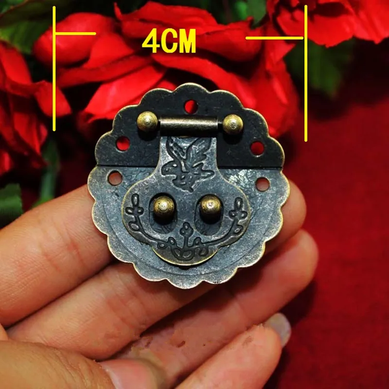 

Bronze Metal Antique Chinese Furniture Flower and Birds Handle Lock Hasp Wooden Box Locking Buckle Lock,4cm Dia.,8Sets