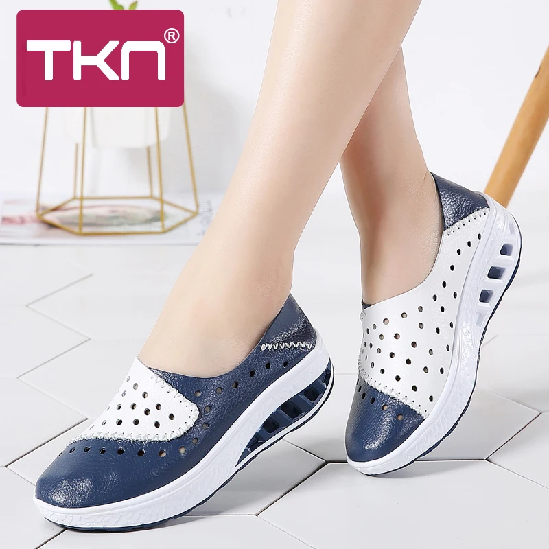 Женские кроссовки на платформе TKN мокасины из натуральной кожи с прорезями