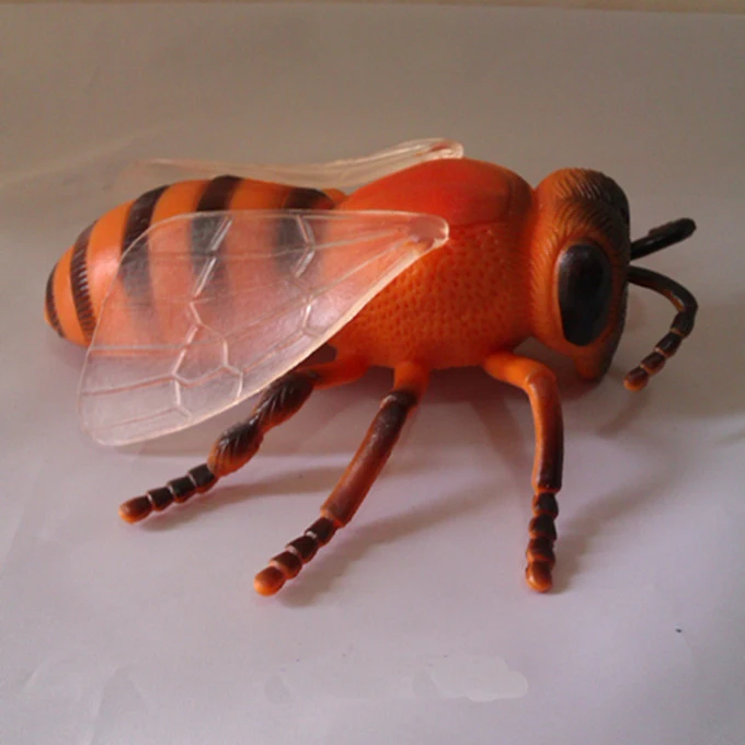 Детская забавная игрушка 3 года животные большая пчела насекомые имитация модели