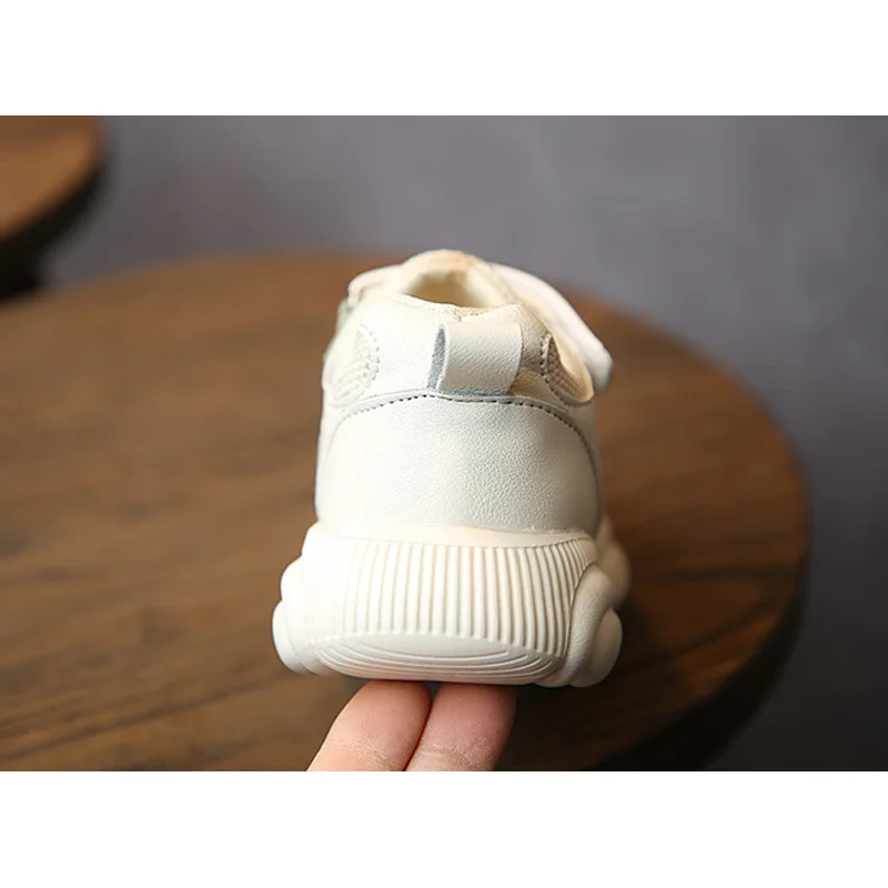 Весенне-Осенняя детская повседневная спортивная обувь для бега для девочек и мальчиков, детские дышащие кроссовки для малыша с мягкой подошвой с милым медведем