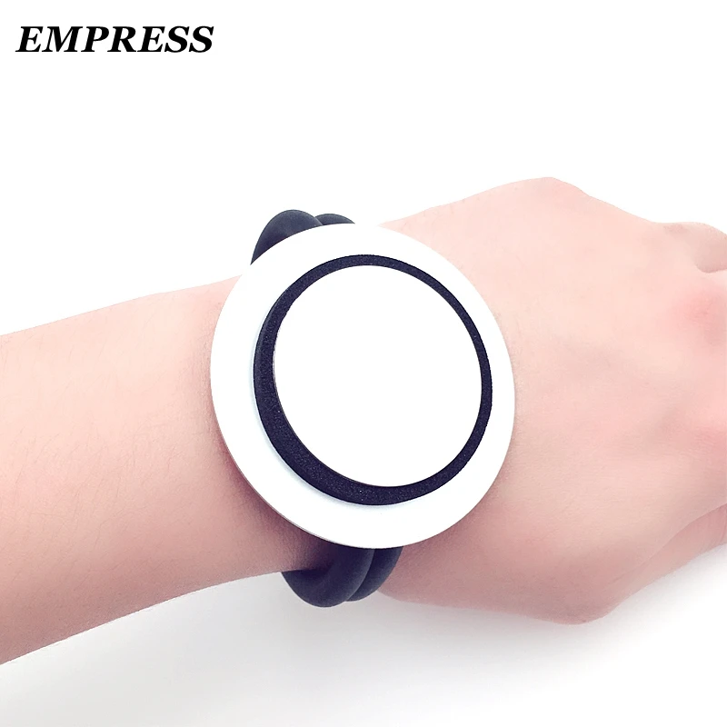 Новый дизайн мода старинный браслет круглый алюминиевый сплав панк дамы