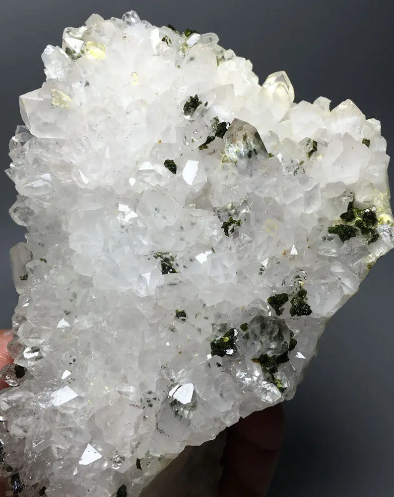 743gNatural GREEN Epidote Crystal & Cluster грубый камень образец горной породы Хрустальное
