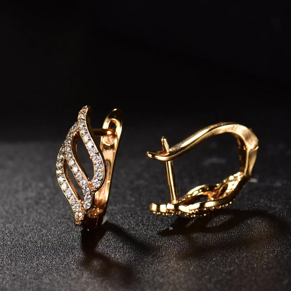 Женские серьги кольца XIAGAO золотистого цвета с крыльями и декоративными