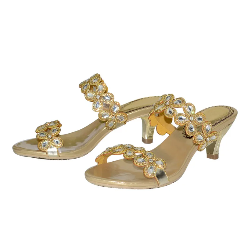

Women's Slippers Thick High Heel Slippers Summer New Hollow Flower Rhinestones Diamonds High Heel Thick Heel Large Size Slippers