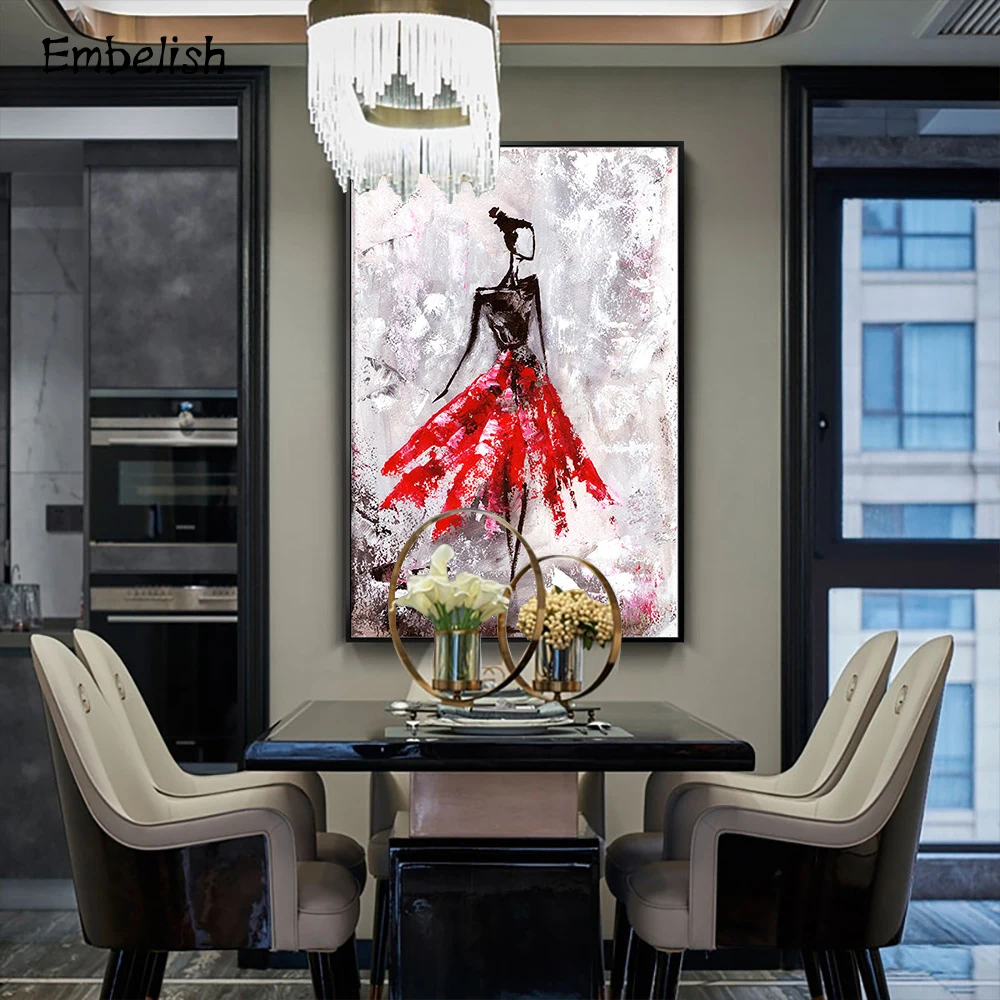 Модный дизайн украшение для молодых женщин в красном платье Современный