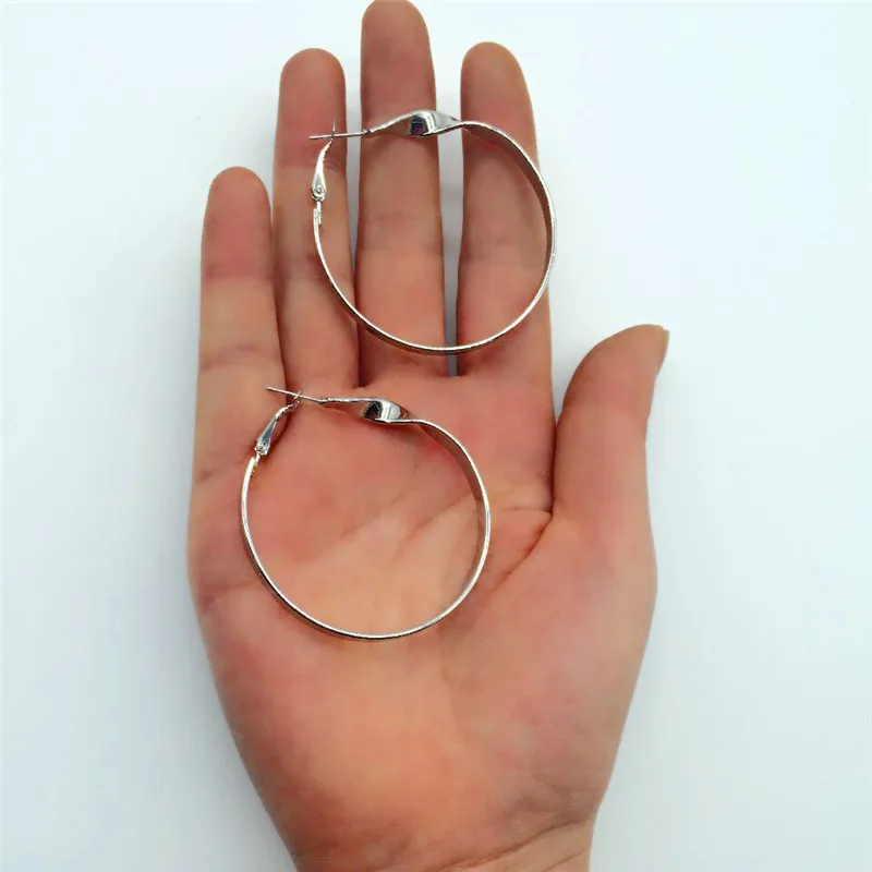 Пара 2017 новые популярные брендовые дизайнерские оптовые полые женские