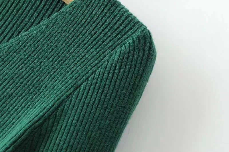2017 Autumn New European Style Women Fashion V-Neck Long Flare Sleeve Solid Color Casual Knitted Pullovers Sweater | Женская одежда