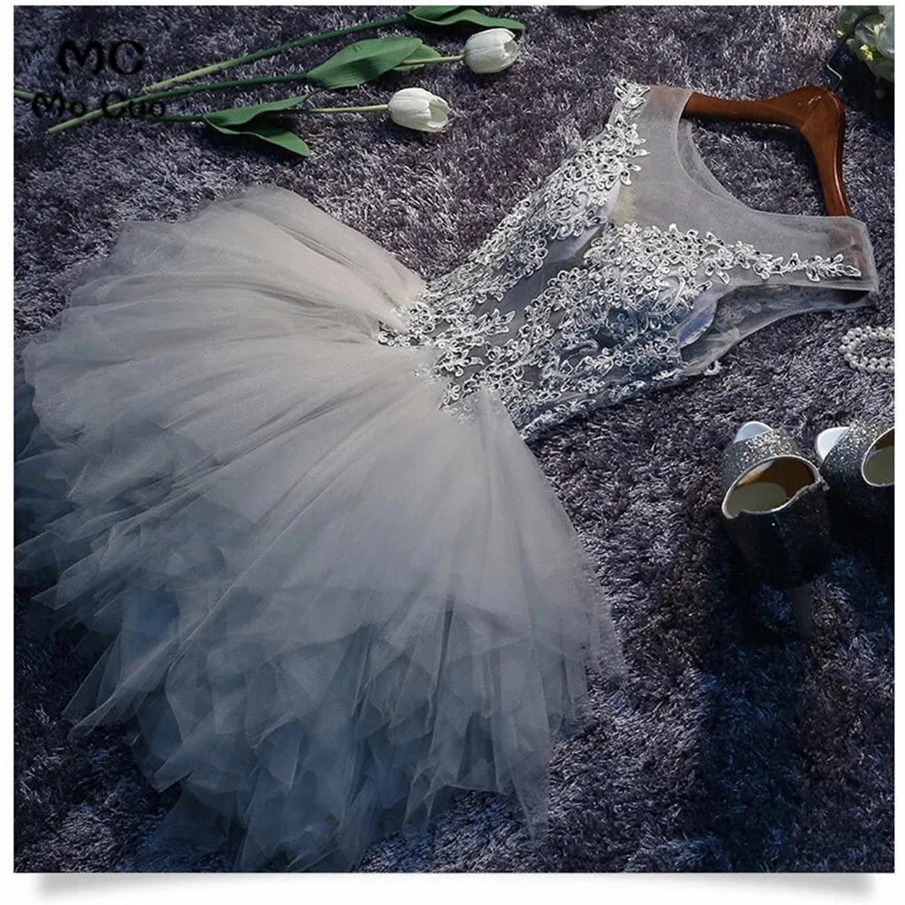 Милое серое платье для выпускного бала 2018 короткие платья с аппликацией из тюля