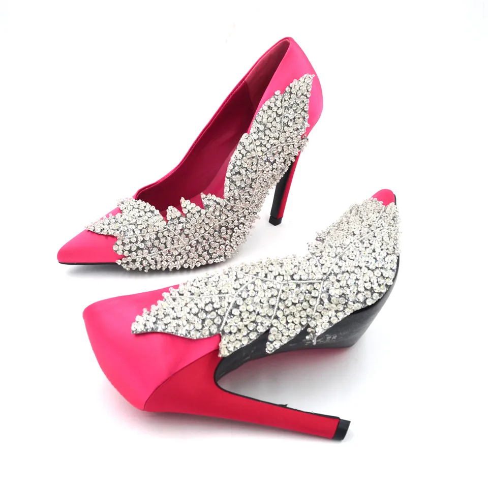 Luchfive/роскошные женские свадебные туфли лодочки со стразами и листом шелковые