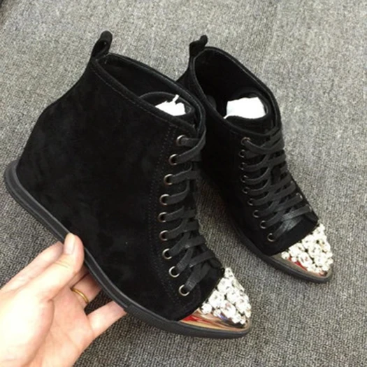 black suede Стразы; повседневная обувь на танкетке с острым носком; меховые женские зимние ботильоны на высоком каблуке; натуральная кожа; ботинки на шнуровке спереди; сезон осень; овечья кожа - Цвет: black suede