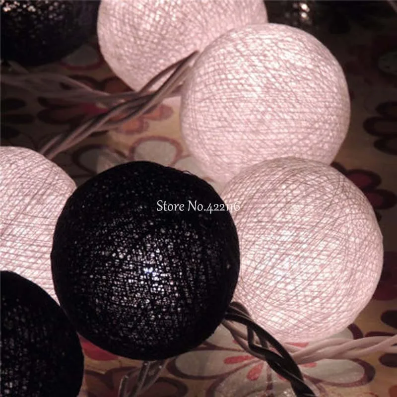 Черно-белые светящиеся хлопковые шарики 3 м 30 на батарейках светодиодный