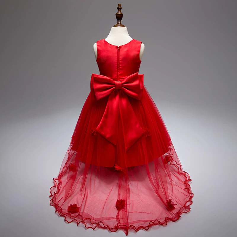 Модные платья для девушек с V-образным вырезом со шлейфом свадьбы цветочным