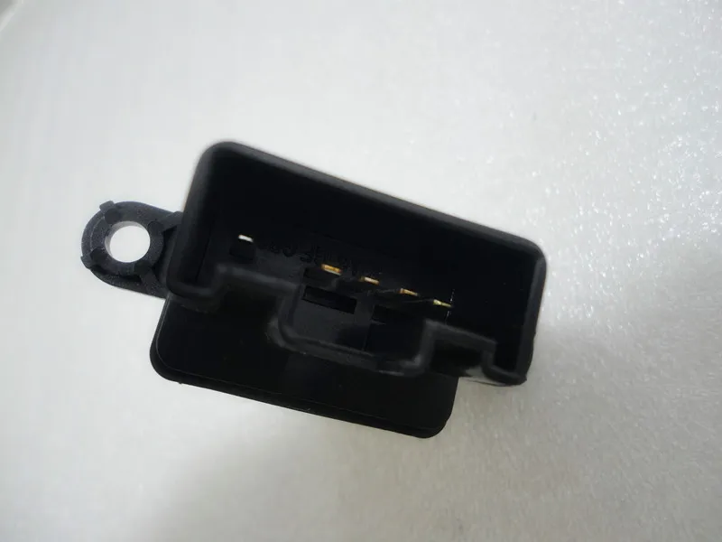 Переключатель Стеклоподъемника SKTOO передний и задний для Mazda 3 2004 2009 B32H 66 370|window