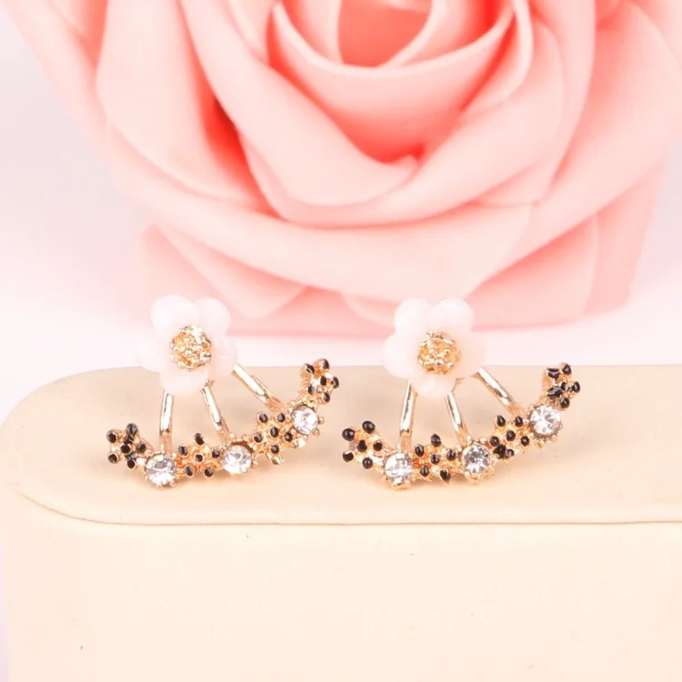 

The New Flower Crystals Stud Earring For Women Rose Gold Color Double Sided Fashion Jewelry Earrings Female Ear Brincos Pending