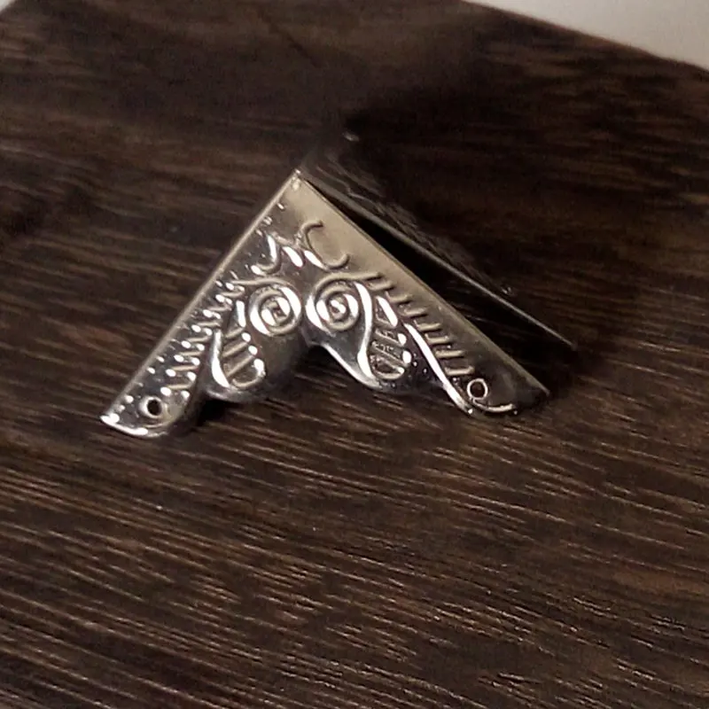2501S Silver 12 шт. Античная бронзовая Мебель Металлические изделия шкатулка угловая ножка Деревянный чехол протектор для углов Декоративный уголок - Цвет: 2501S Silver