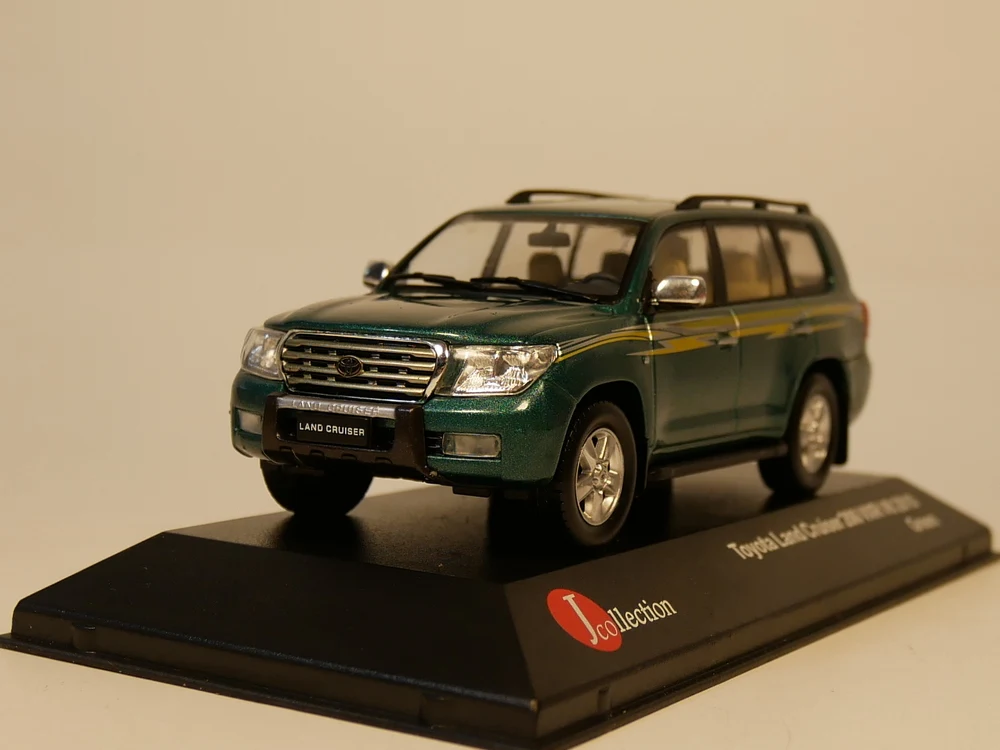 J-коллекция 1:43 Toyota Land Cruiser 200 VXR V8 2010 литая модель автомобиля