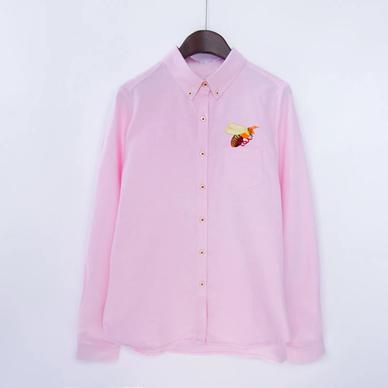 Женские рубашки с вышитым принтом кота на карманах весна 2017 новая модная белая