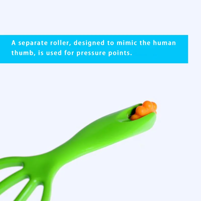 Scratching his head skin scratched catch massage claws the back of roller massager |